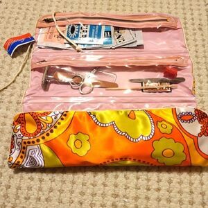 Vtg. Mint W/Tags & Original Products Included"Celebrity" Mod Toiletries Roll Bag
